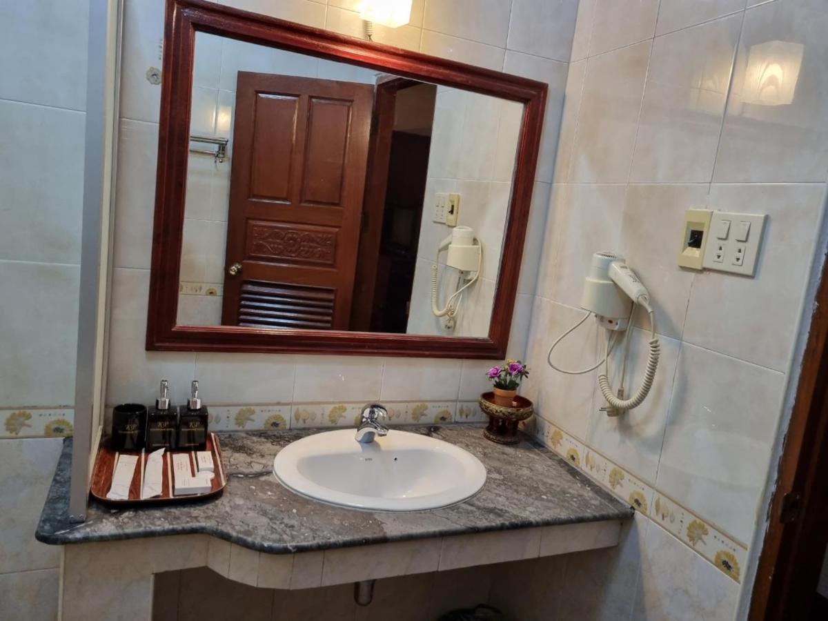 Khampiane1 Hotel Ban Nongdouang المظهر الخارجي الصورة